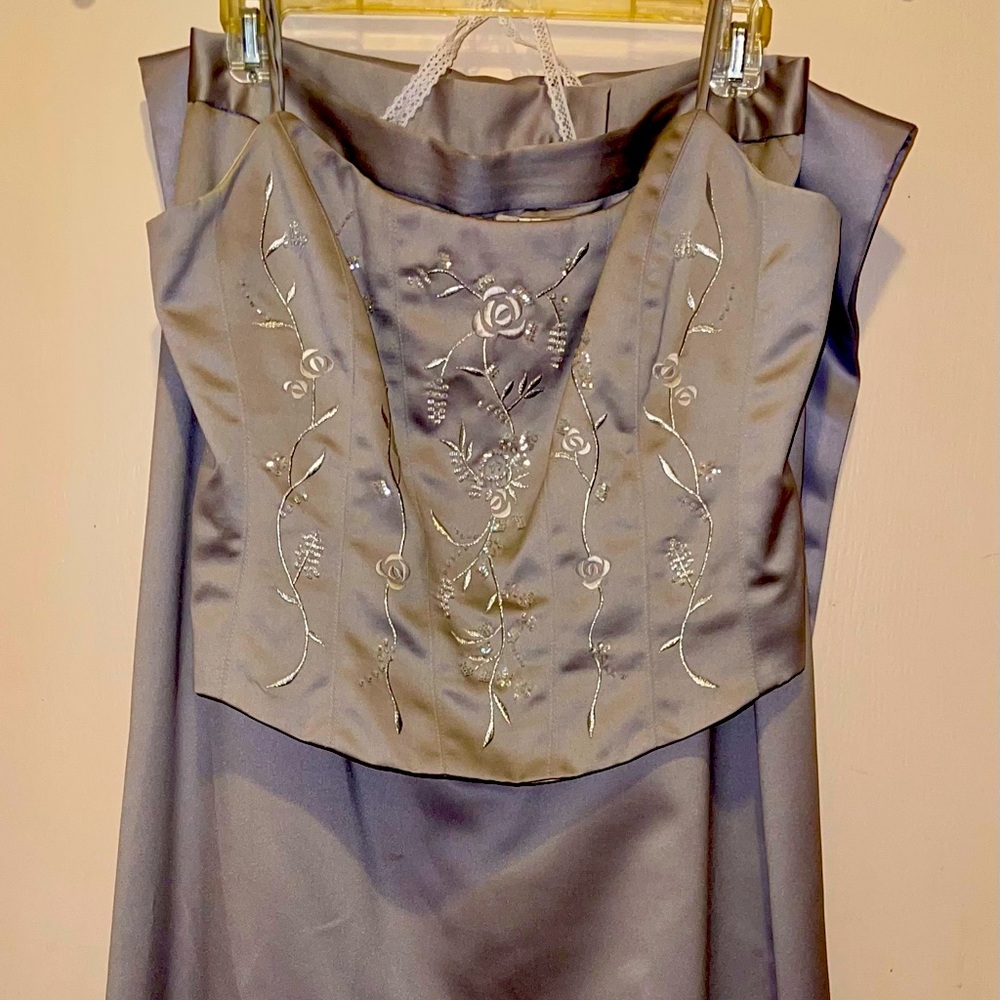 Gray 3 Piece Bridesmaid/prom Dress Size 12